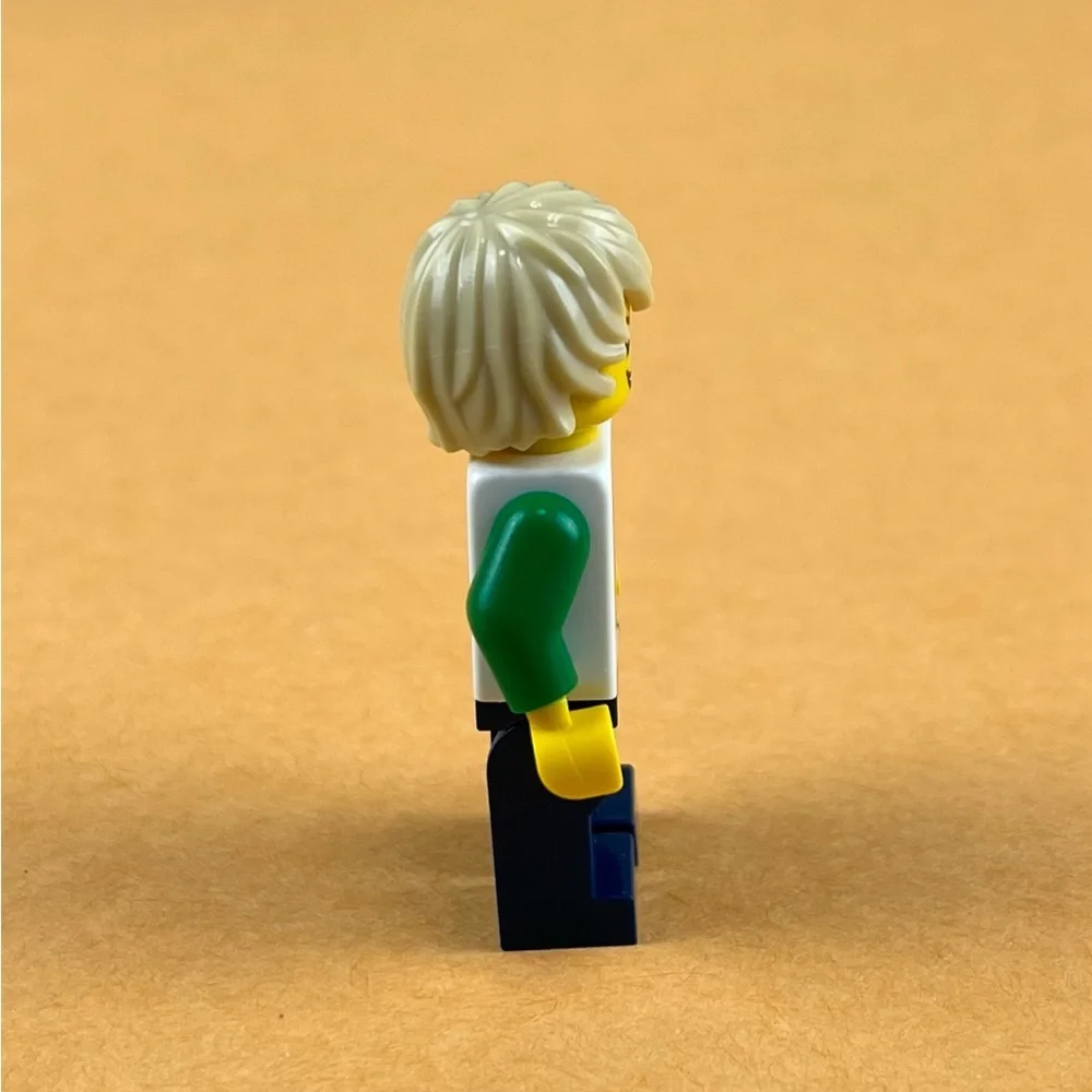 LEGO City Minifigure Skateboarder Boy 31067 no skateboard 2”